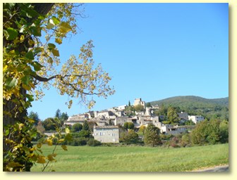 Le Poet-Laval, le vieux village Le Poet-Laval, le vieux village